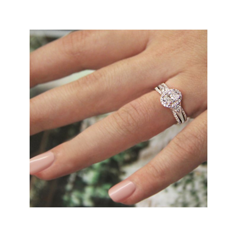 Romance Halo Semi-Mount Diamond Ring