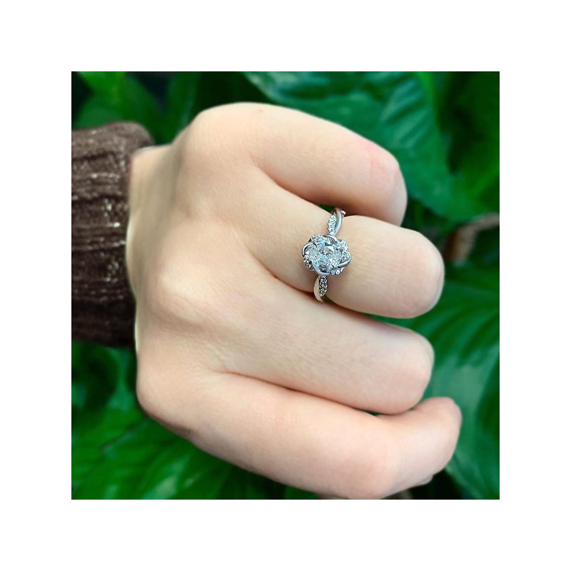 Romance Halo Semi-Mount Diamond Ring