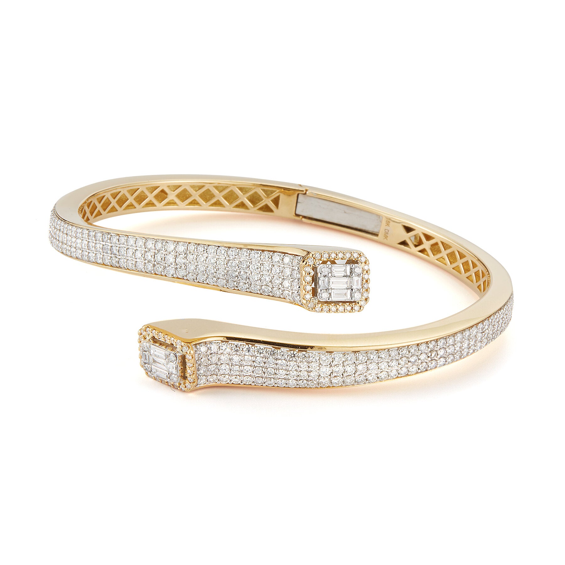 Two-Tone Bangle w/3.09 Diamonds