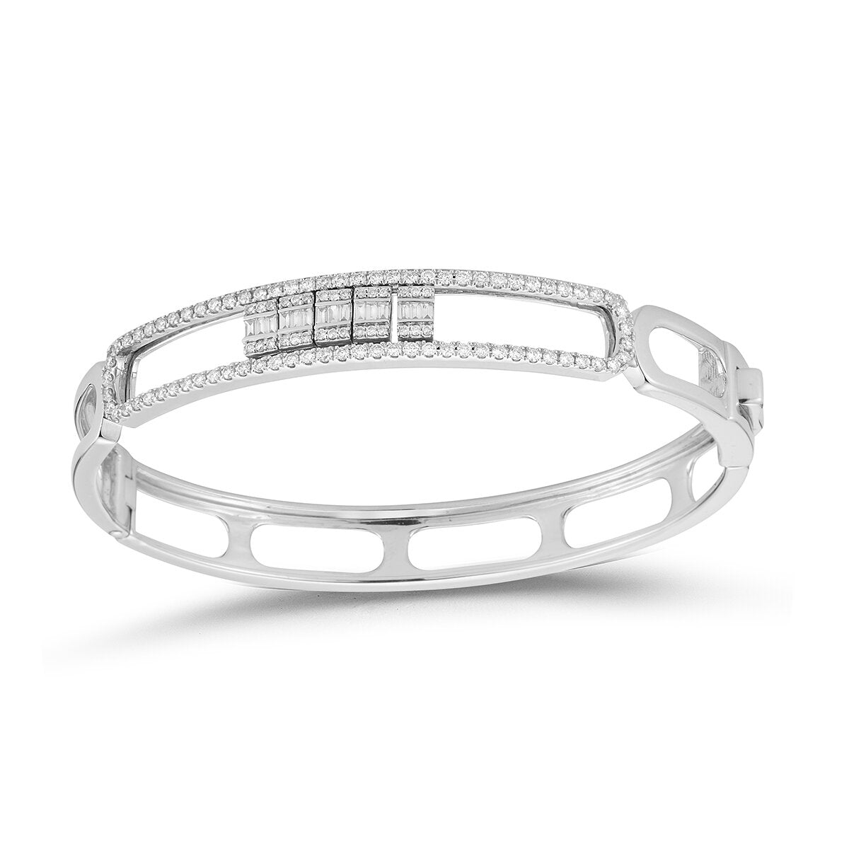 Bangle with Moving . 84 Diamonds