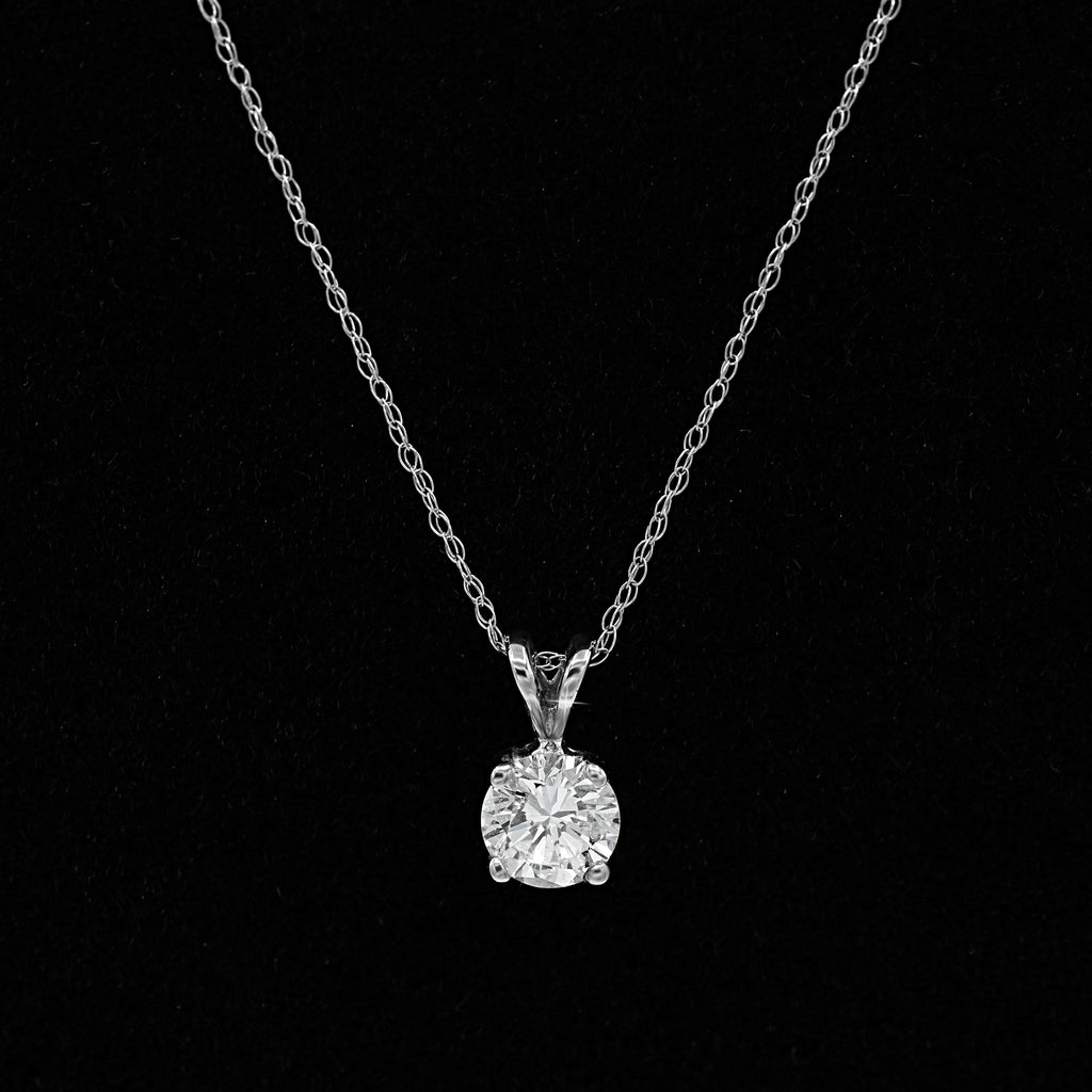 Diamond Pendant in 14KT White Gold Chain ( 0.65ct tw dia )
