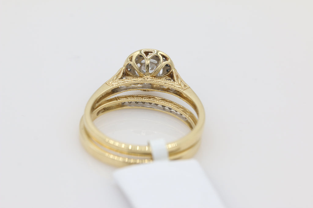 Diamond Halo Rings Set in 14KT Yellow Gold ( 0.35ct dtw )