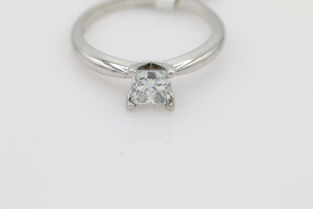 Diamond Solitaire Ring in 14KT White Gold ( 1.01ct tw dia )