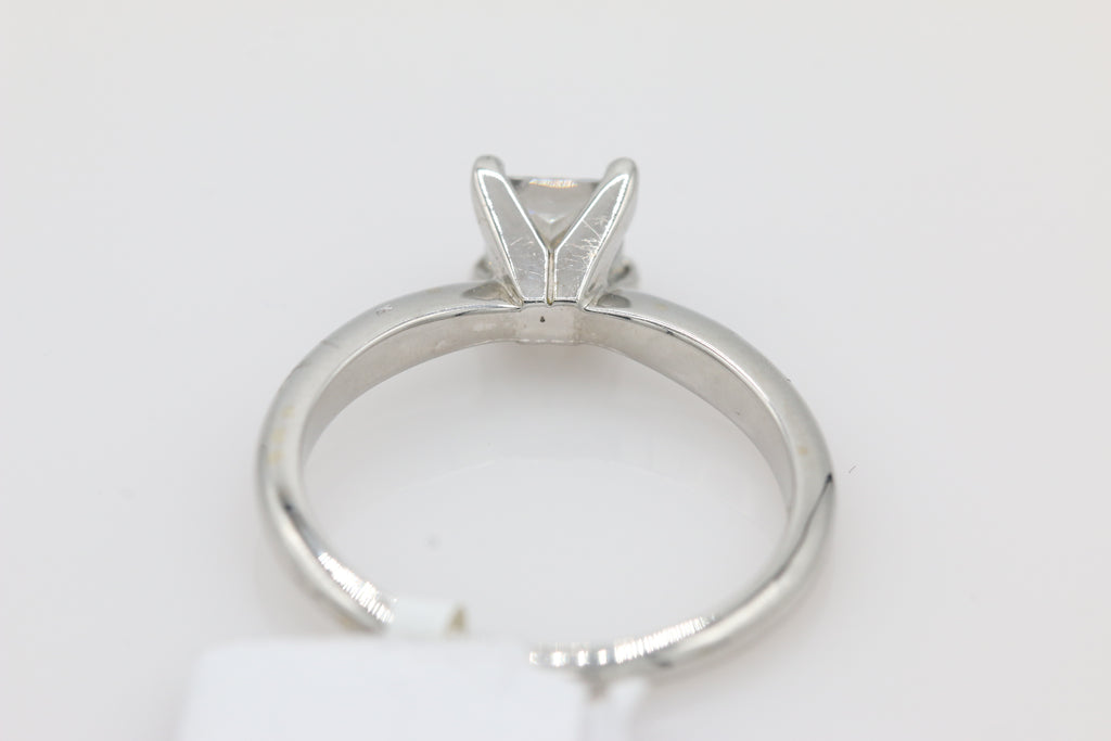 Diamond Solitaire Ring in 14KT White Gold ( 1.01ct tw dia )