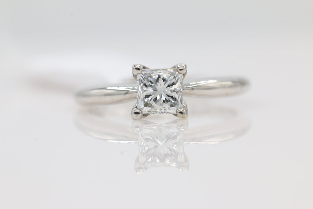 Diamond Solitaire Ring in 14KT White Gold ( 1.01ct tw dia )