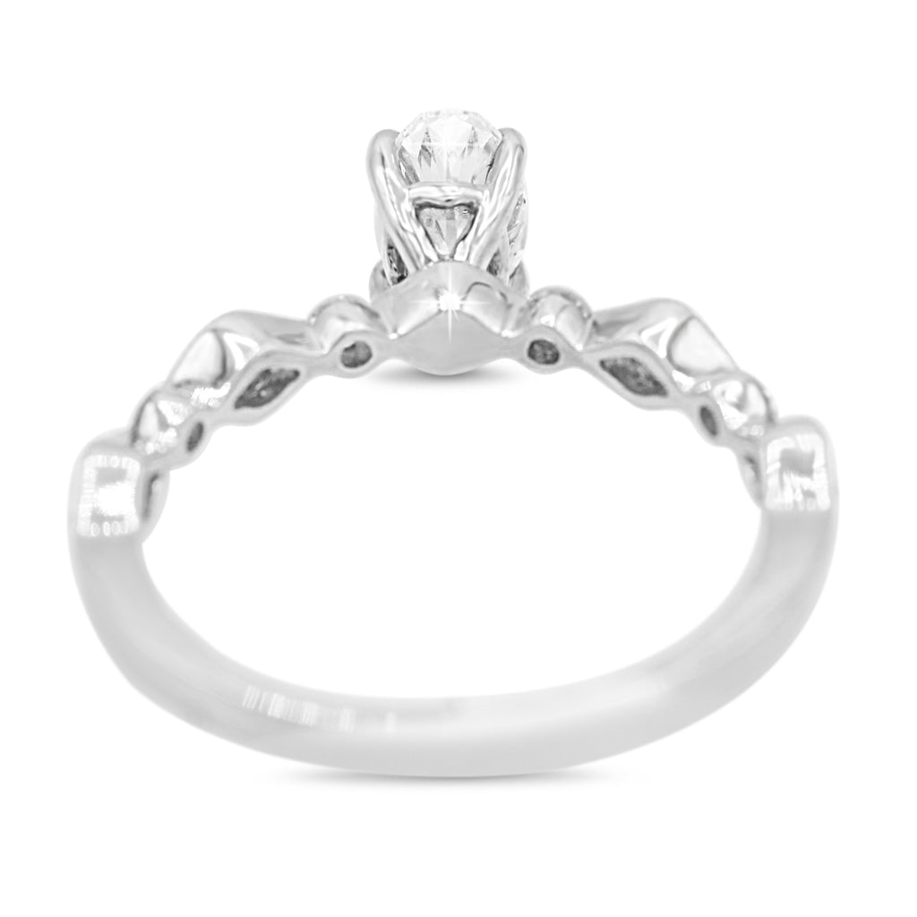 Oval Solitaire Diamond Ring in 14KT White Gold ( 0.91ct tw dia / 0.68ct Oval )