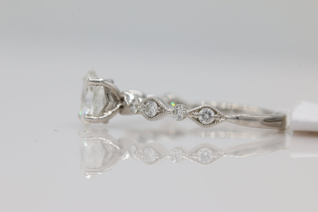 Oval Solitaire Diamond Ring in 14KT White Gold ( 0.91ct tw dia / 0.68ct Oval )