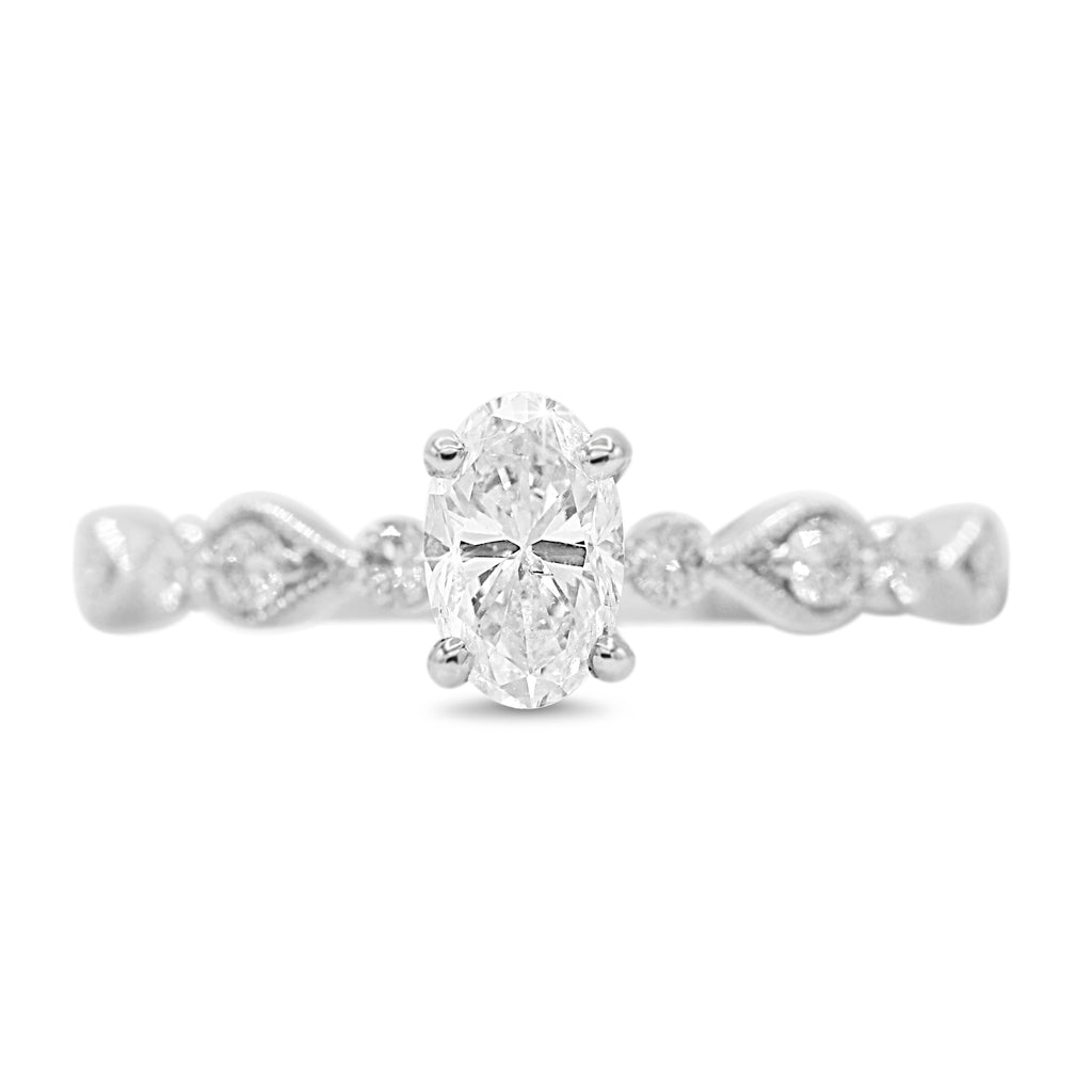 Oval Solitaire Diamond Ring in 14KT White Gold ( 0.91ct tw dia / 0.68ct Oval )