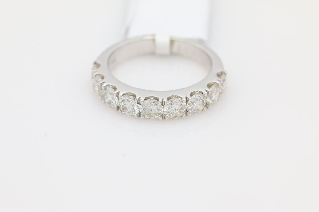 Prong Set Diamond Band Ring in 14KT White Gold ( 2ct dtw )