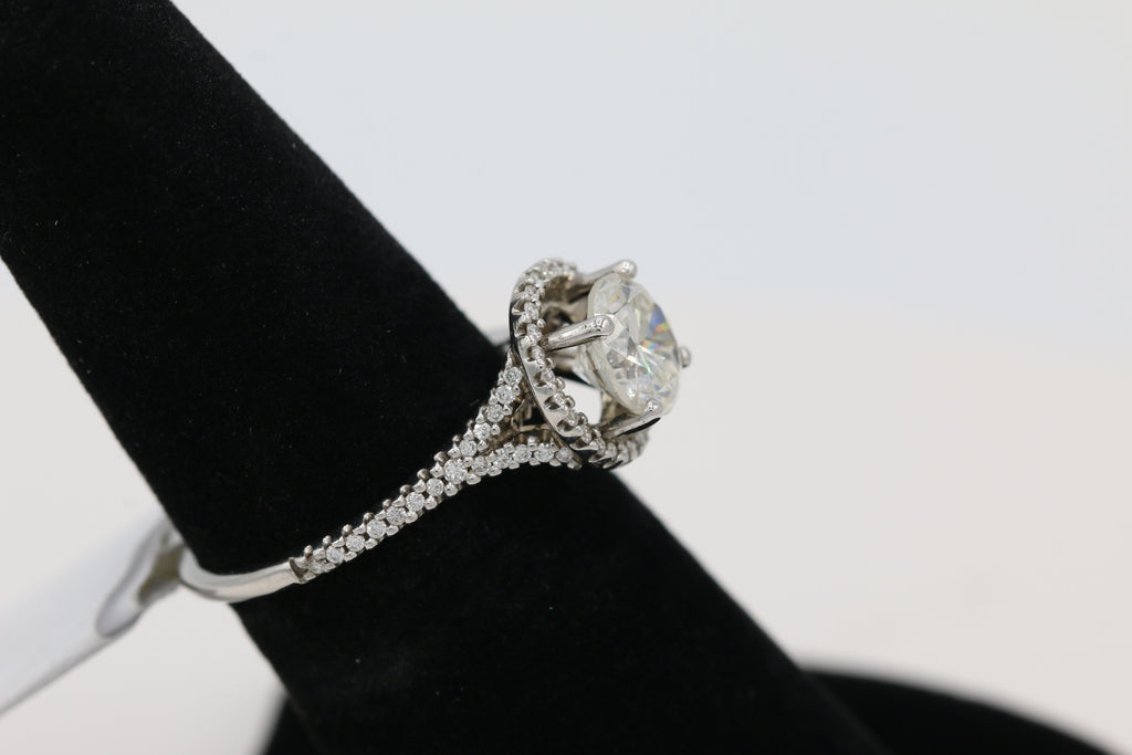 Diamond Floral Ring in 14KT White Gold ( 1.10ct dtw / 0.96ct center )