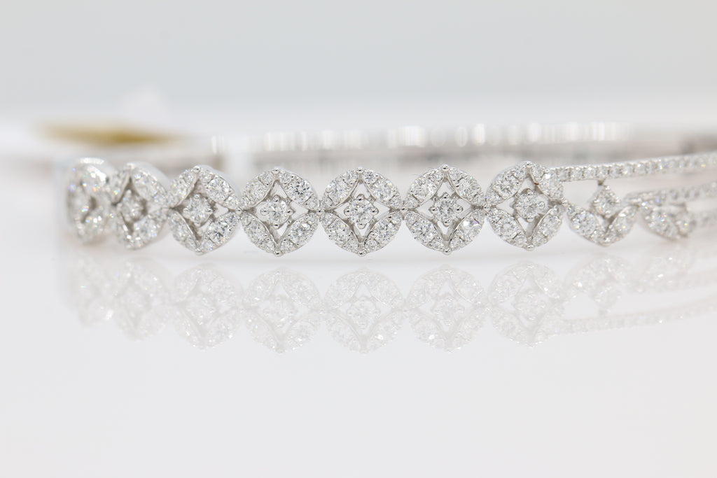 Assymetrical Diamond Bracelet in 14KT White Gold ( 1.71ct tw dia )
