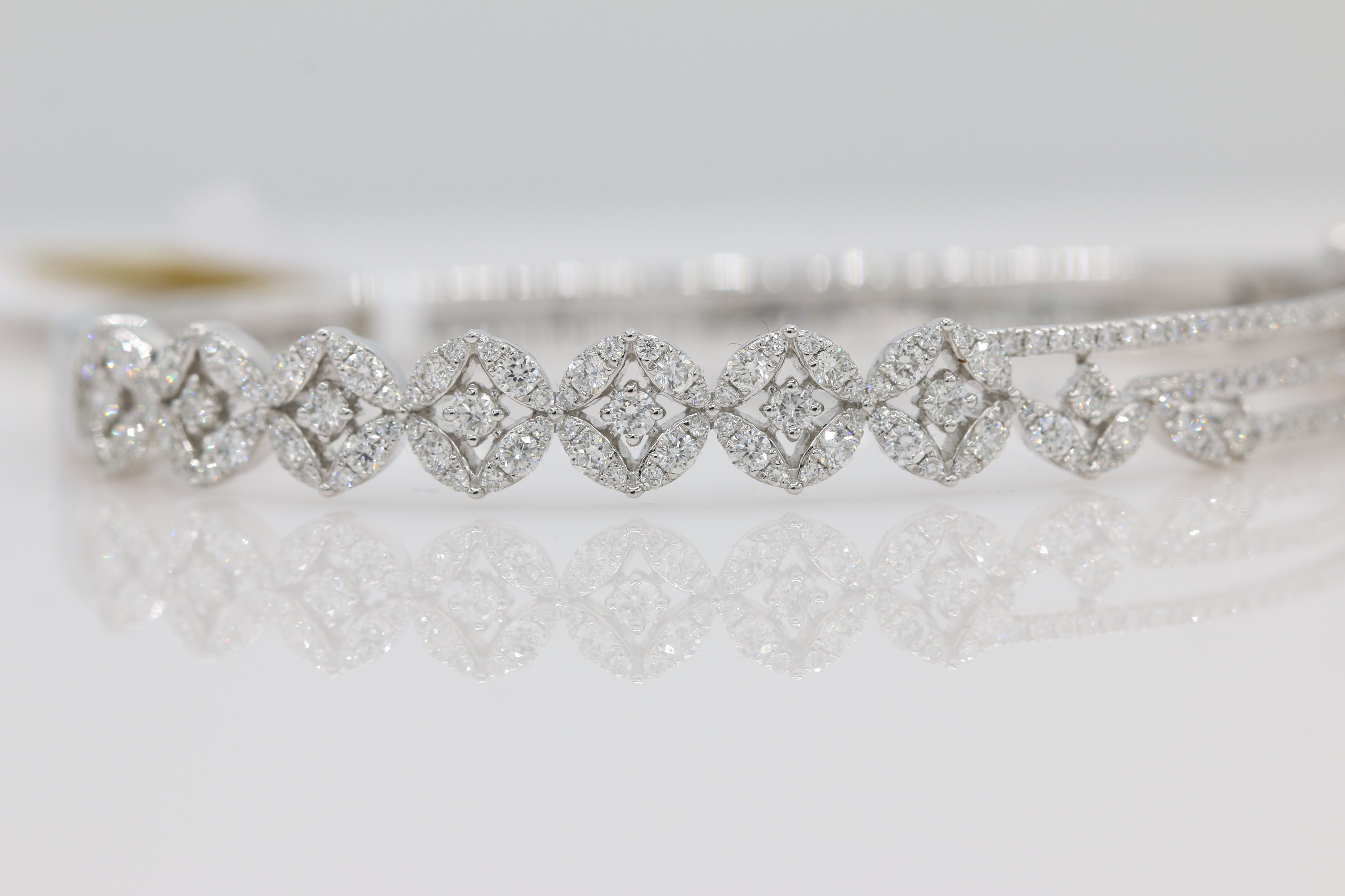 Assymetrical Diamond Bracelet in 14KT White Gold ( 1.71ct tw dia )