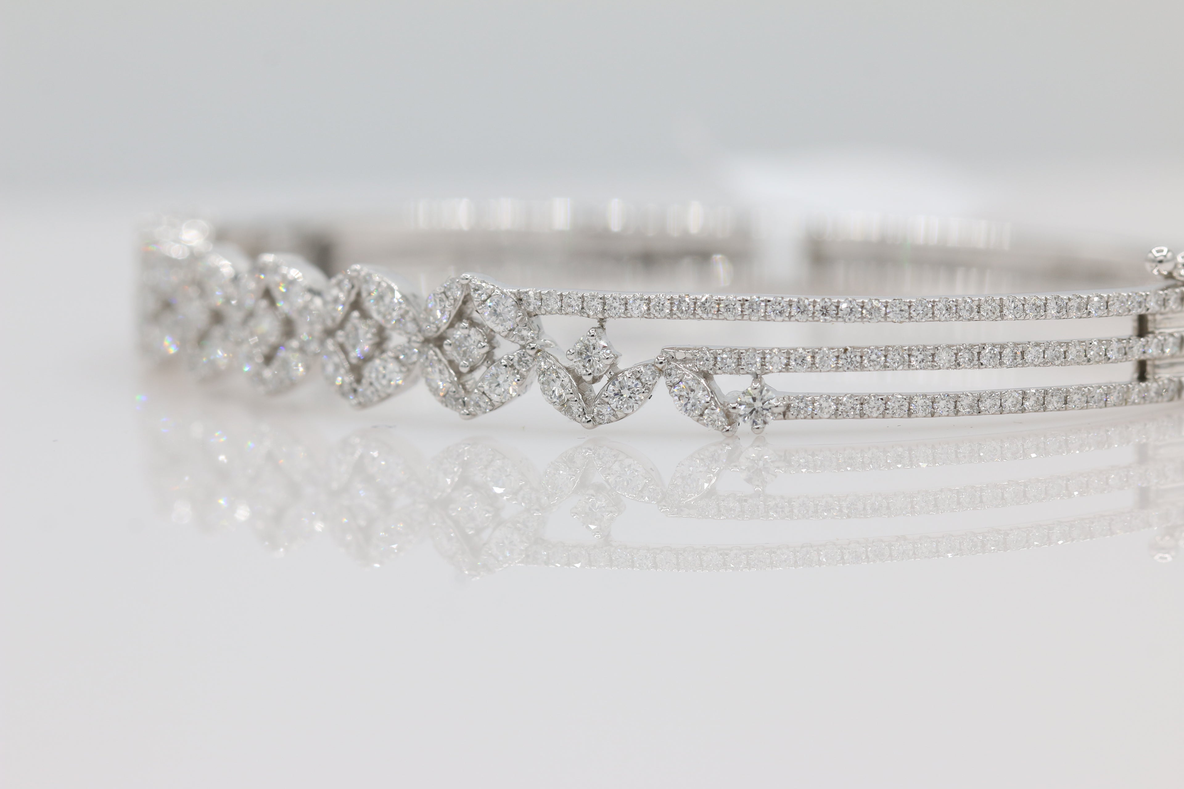 Assymetrical Diamond Bracelet in 14KT White Gold ( 1.71ct tw dia )