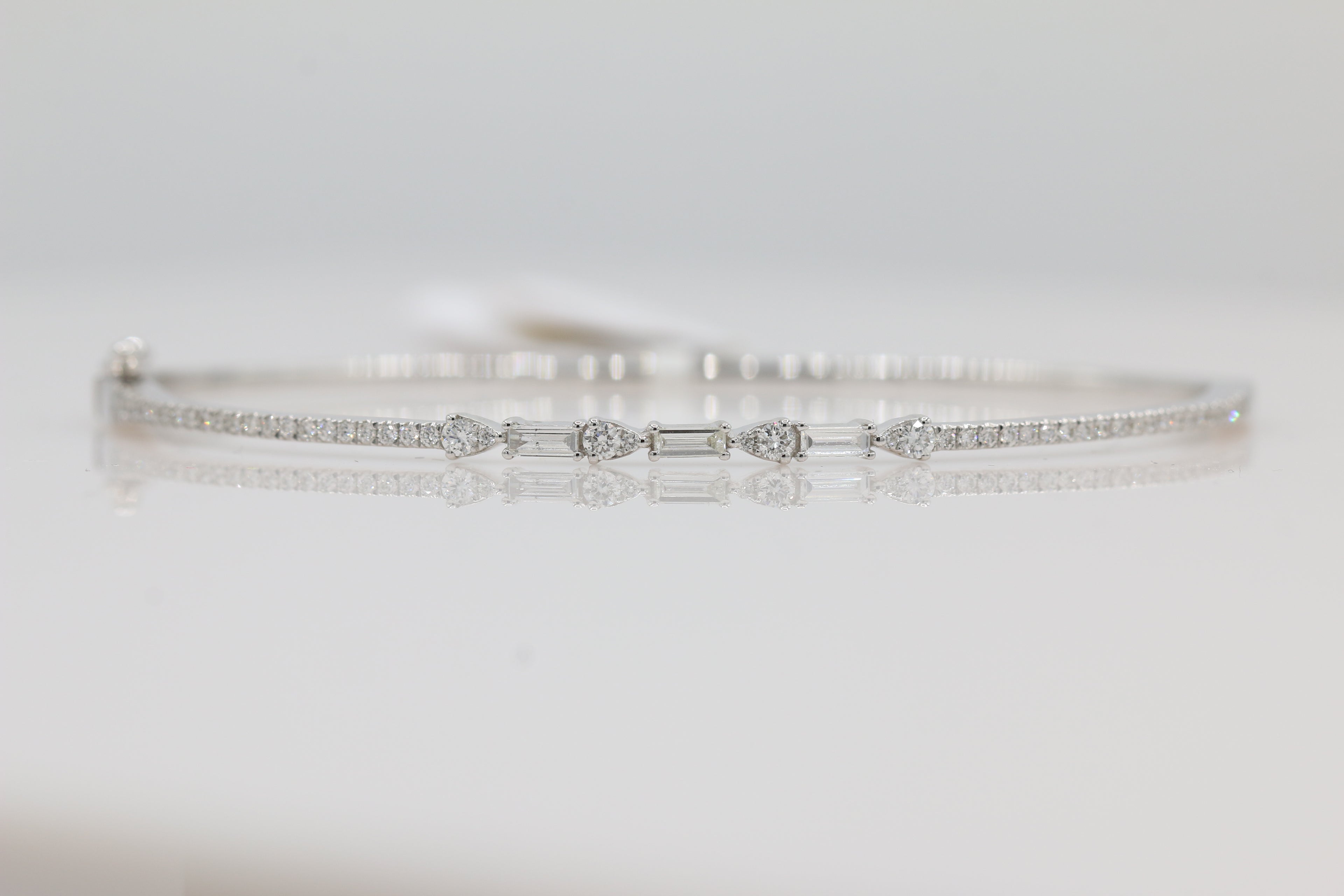 Exquisite Diamond Bangle in 14KT White Gold ( 0.56ct tw dia )