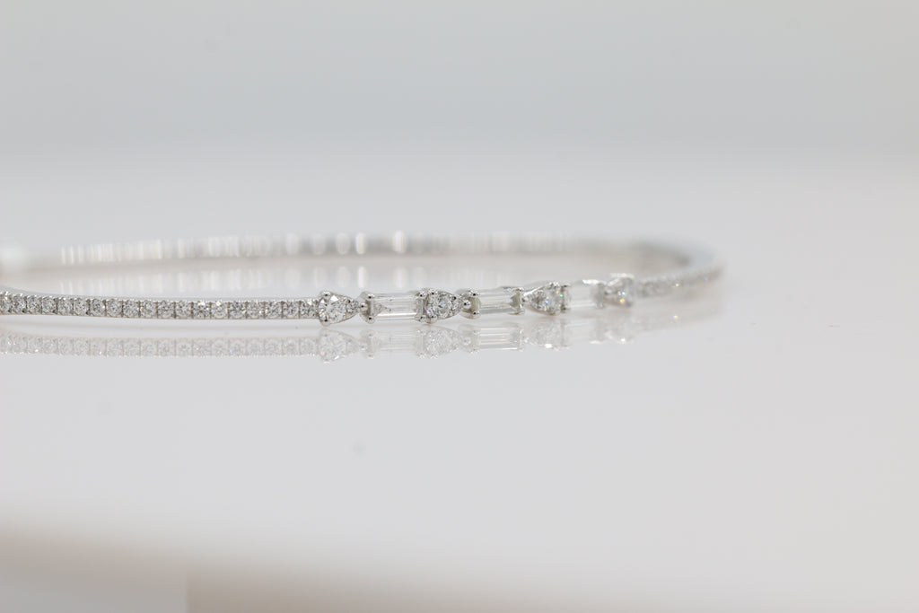 Exquisite Diamond Bangle in 14KT White Gold ( 0.56ct tw dia )