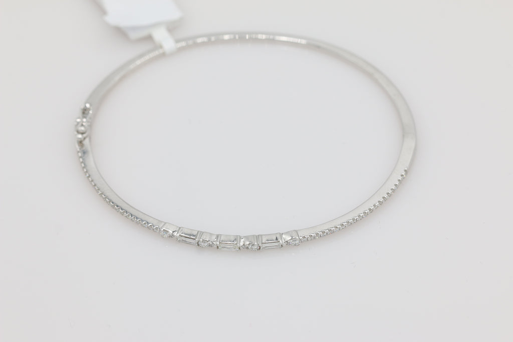 Exquisite Diamond Bangle in 14KT White Gold ( 0.56ct tw dia )