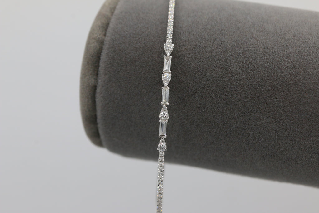 Exquisite Diamond Bangle in 14KT White Gold ( 0.56ct tw dia )
