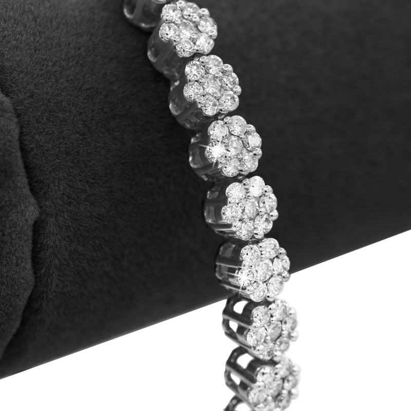 Cluster Floral Diamond Bangle in 14KT White Gold ( 3ct tw dia )