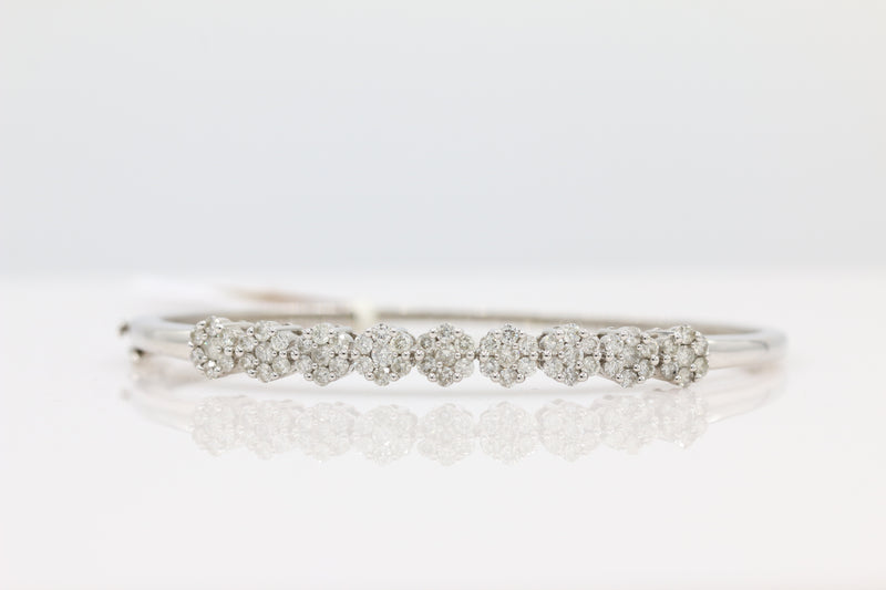Cluster Floral Diamond Bangle in 14KT White Gold ( 3ct tw dia )
