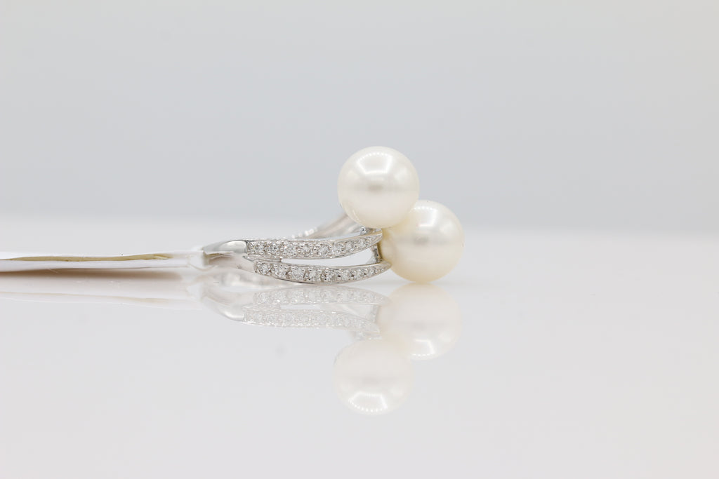 Pearl and Diamond Bypass Ring in 14KT White Gold