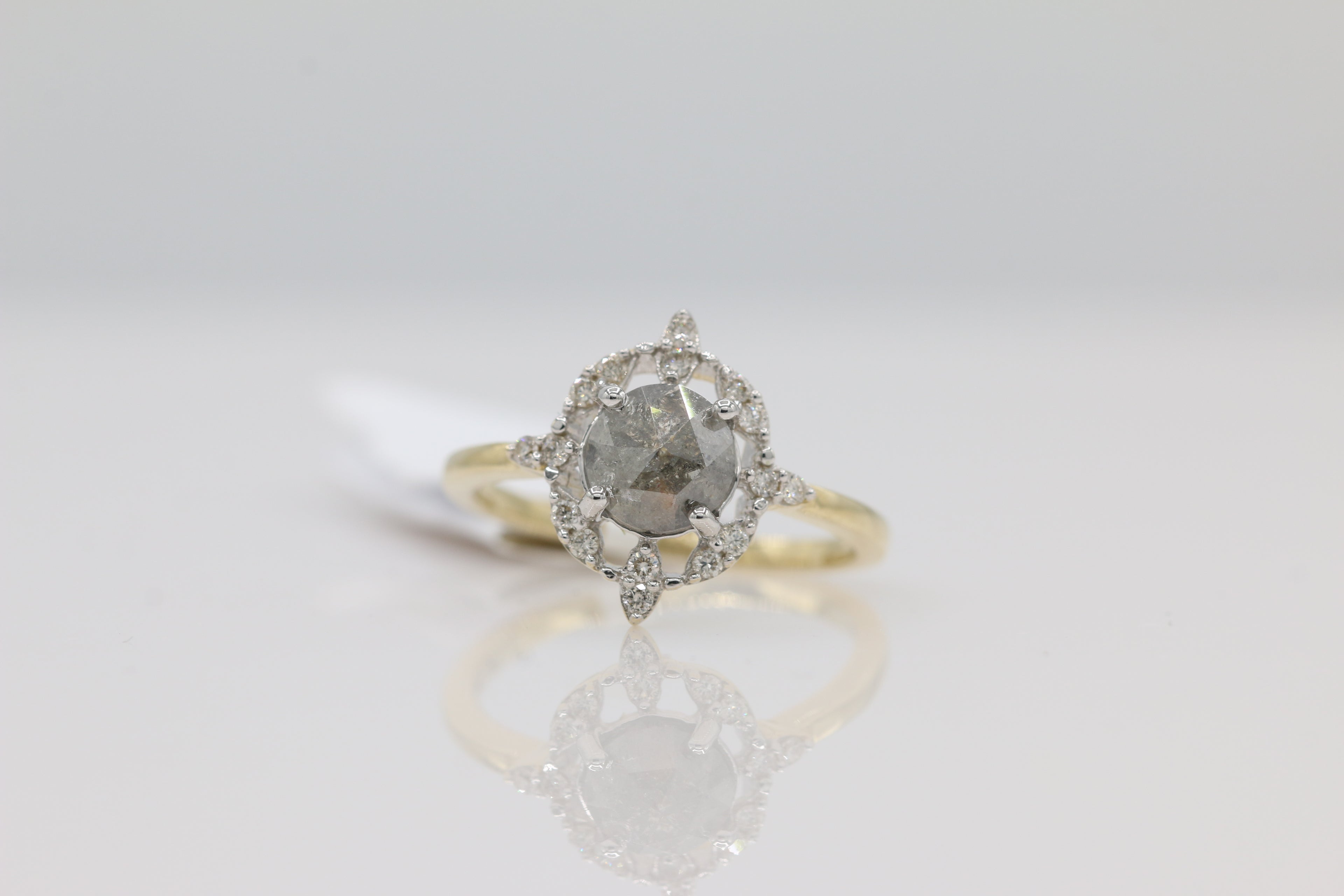 Diamond Salt and Pepper Ring in 14KT Yellow Gold ( 1.25ct dtw )