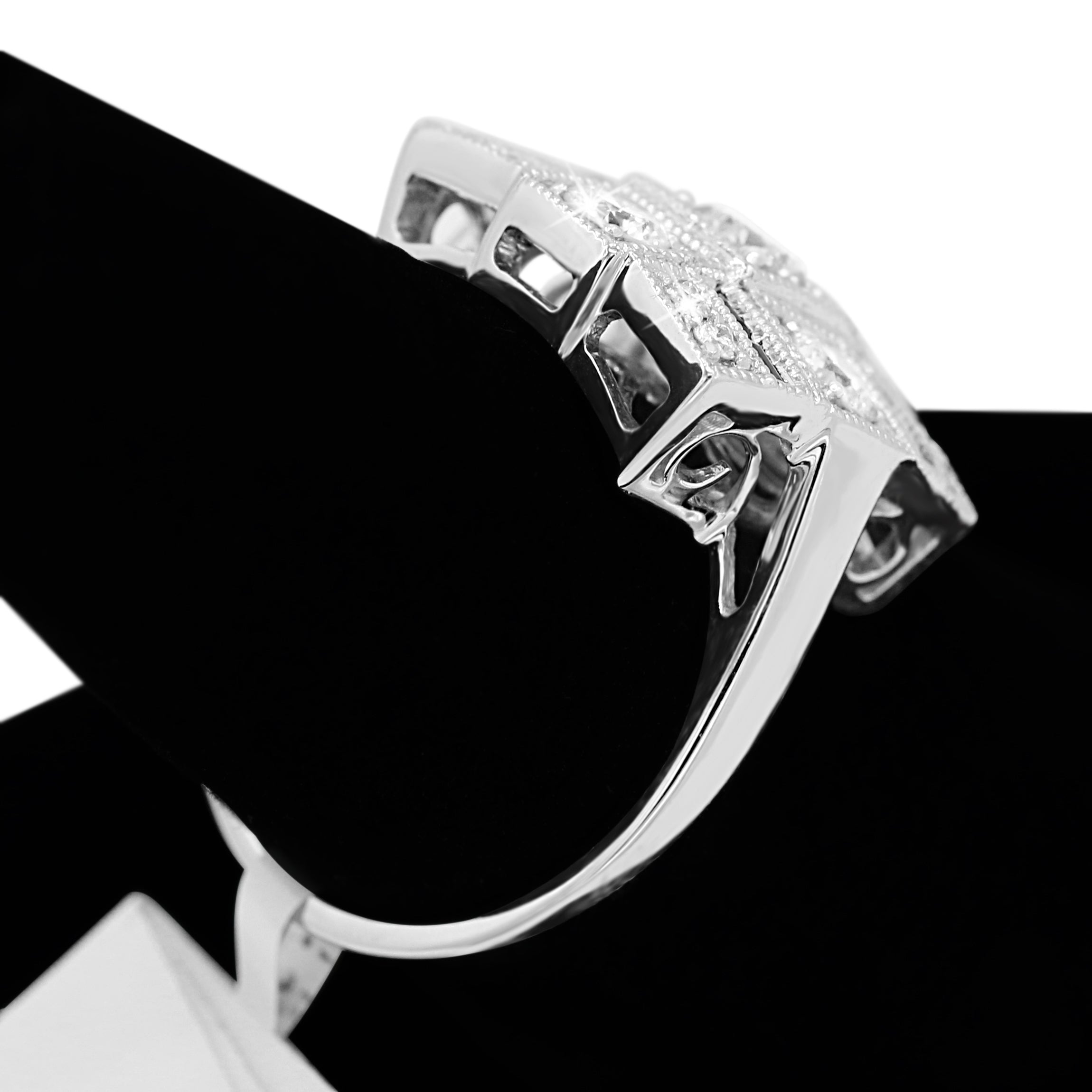 Diamond and Ruby Ring in 14KT White Gold ( 1.05ct dtw )