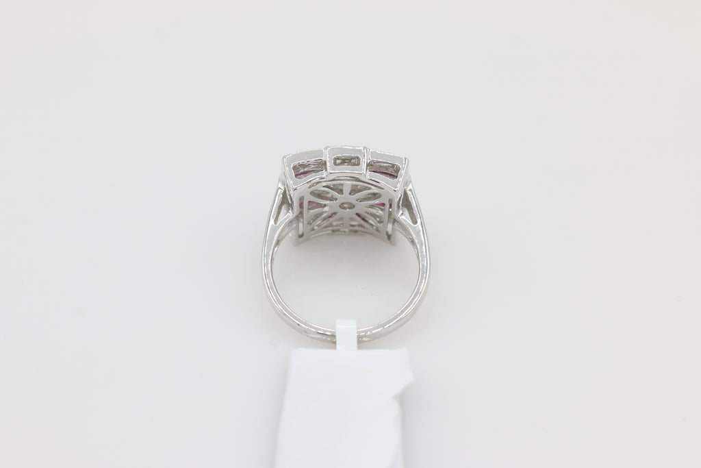 Diamond and Ruby Ring in 14KT White Gold ( 1.05ct dtw )