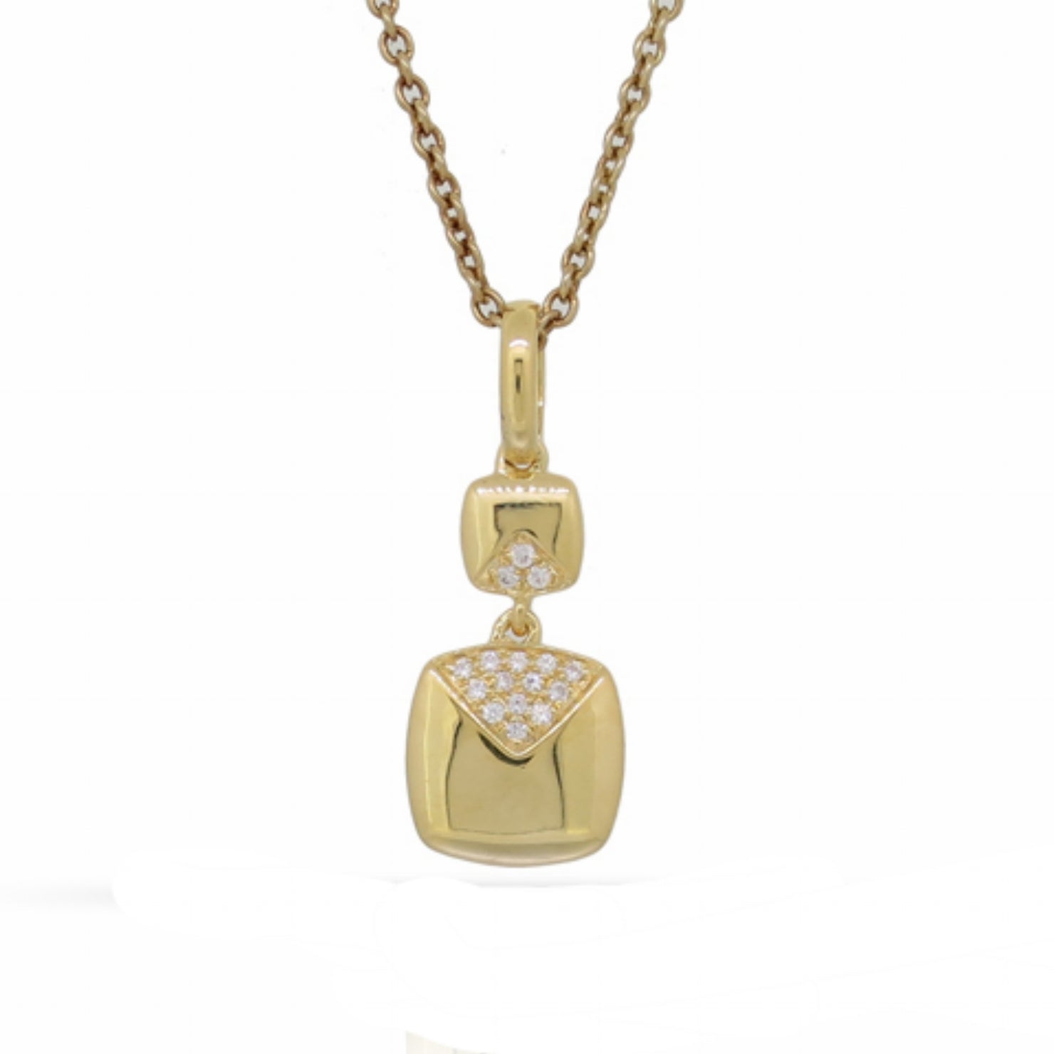 Diamond weight- .05 (w/o chain)