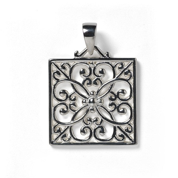 Southern Gates® Adaline Pendant