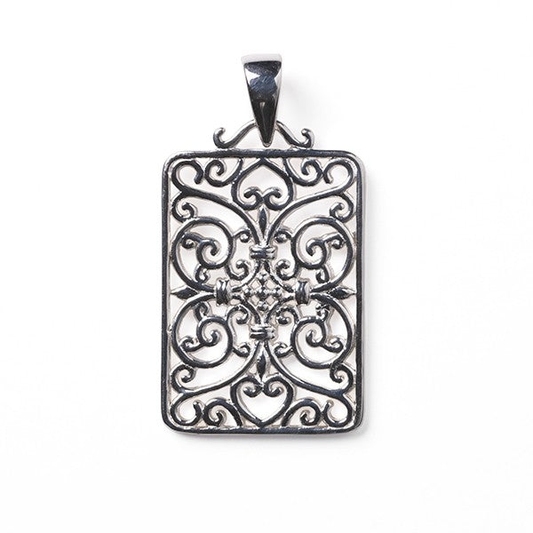 Southern Gates® Elizabeth Pendant